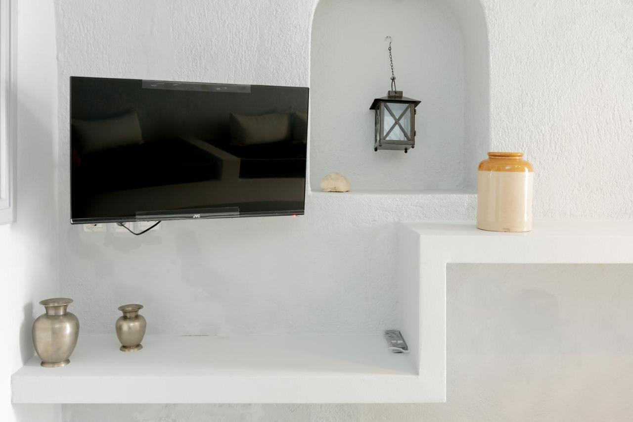 Noni Studios Fira  Exteriér fotografie