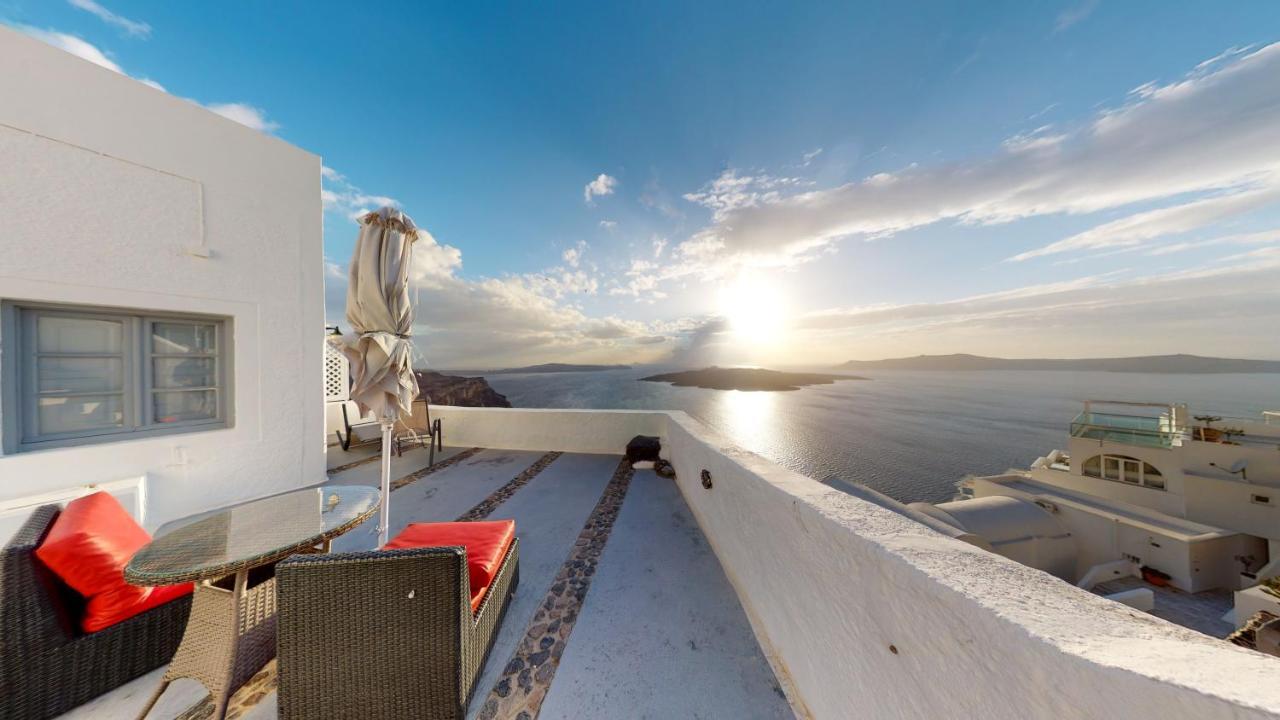 Noni Studios Fira  Exteriér fotografie