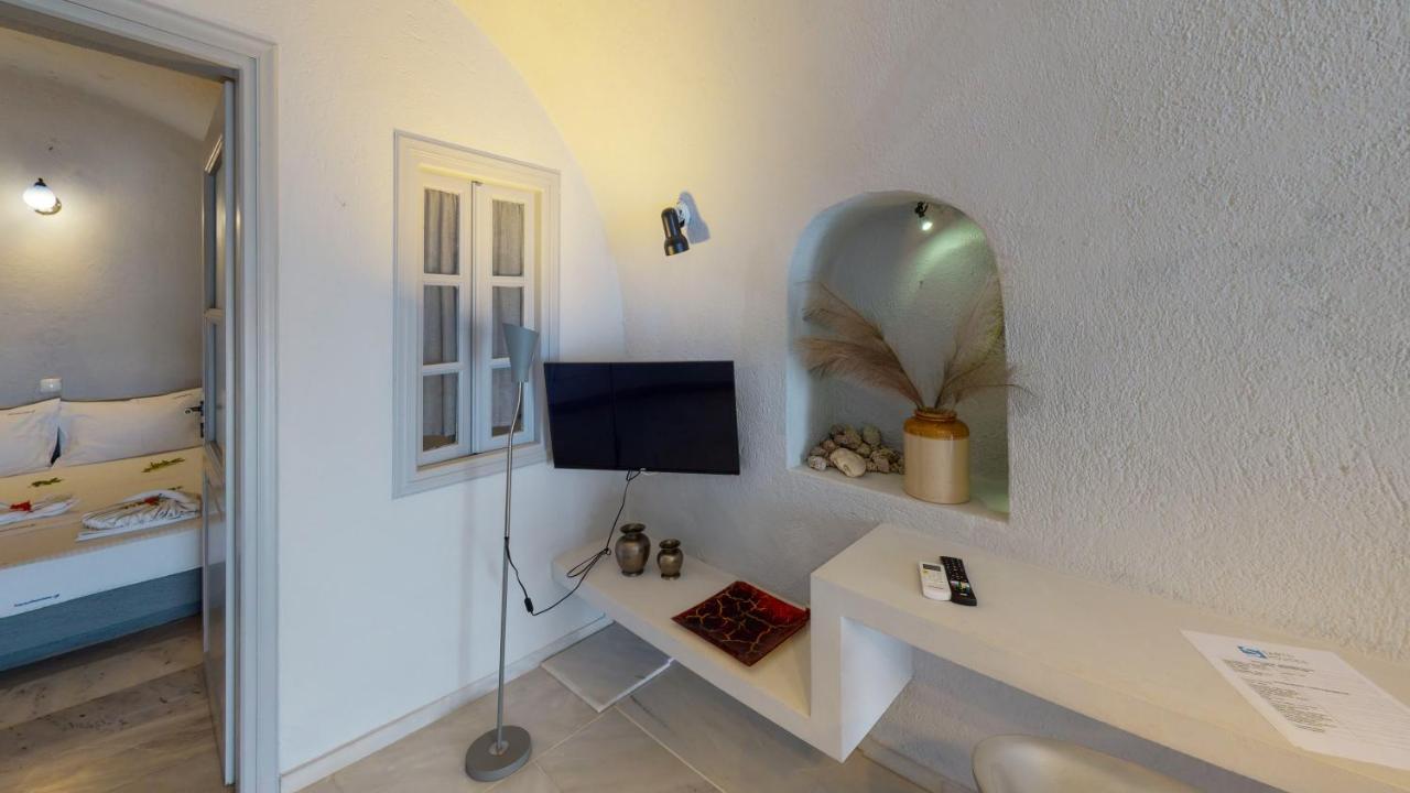 Noni Studios Fira  Exteriér fotografie